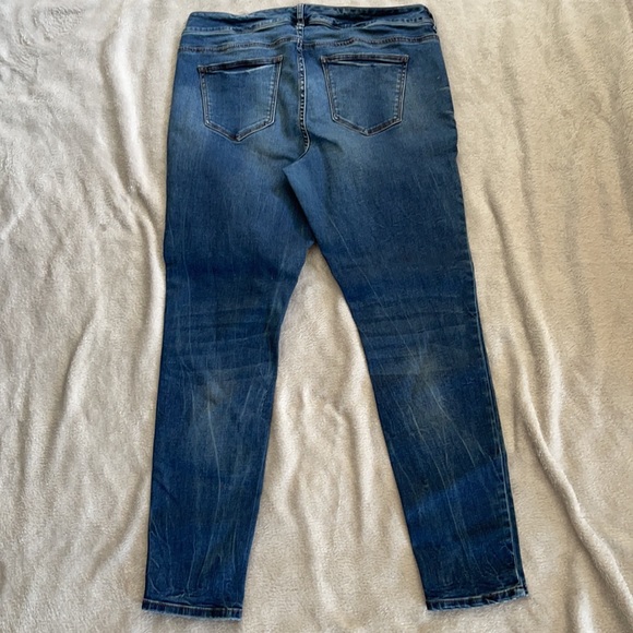 Maurices skinny jeans - Picture 4 of 4